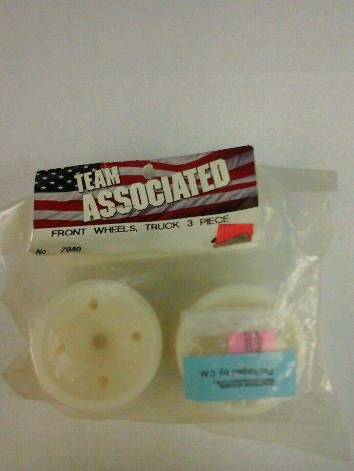 2.2 Front 2WD Truck Wheels 7840 Original Garansi Posisi Depan