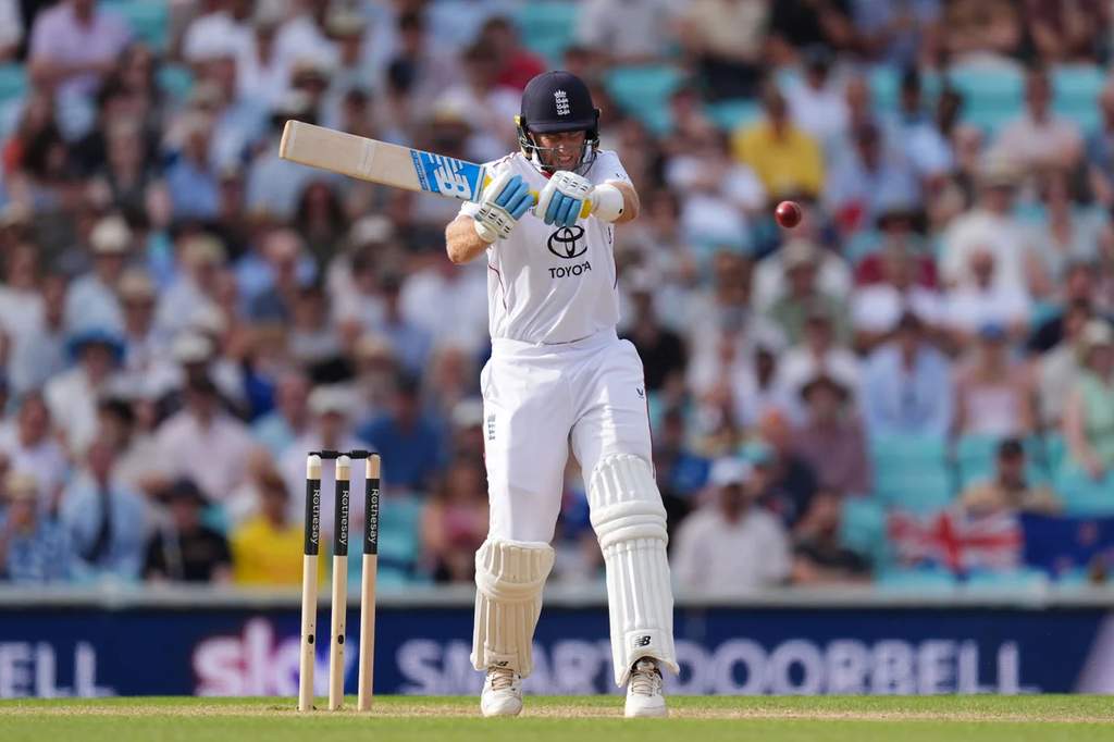 Joe Root Cetak Sejarah 14.000 Run, Inggris Tetap Terancam Kalah